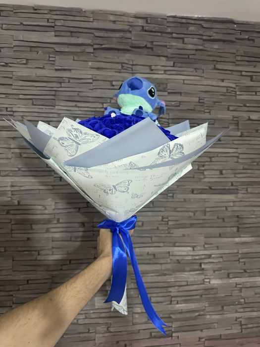 Buchet 101 trandafiri de sapun cu stitch