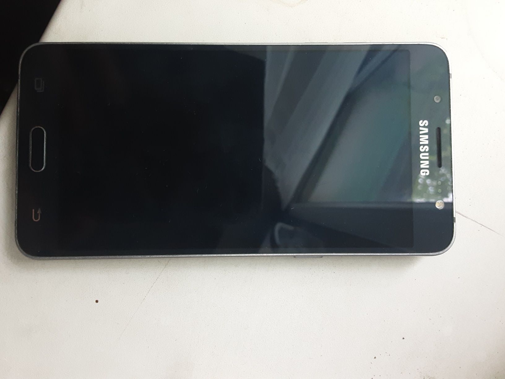 Samsung J5(6) black в отличном состоянии + чехол