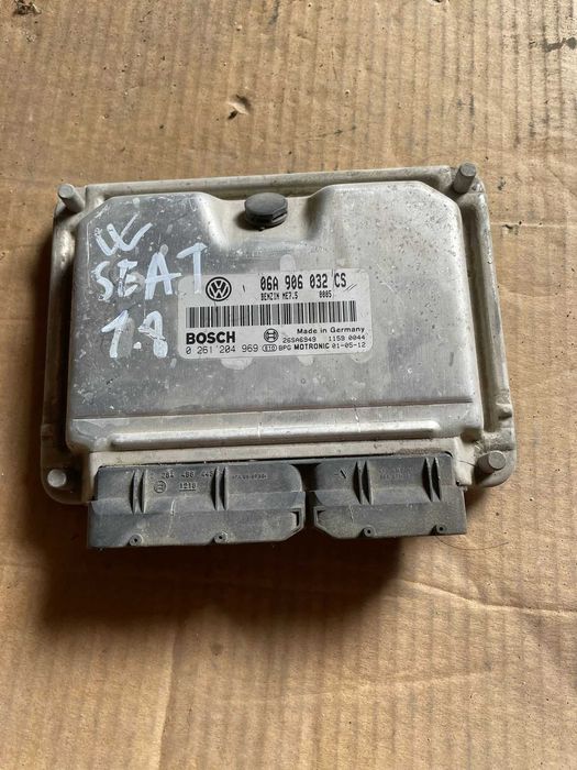 Calculator motor/ecu Vw passat/golf/skoda/seat 1.8 i cod 06A906032CS