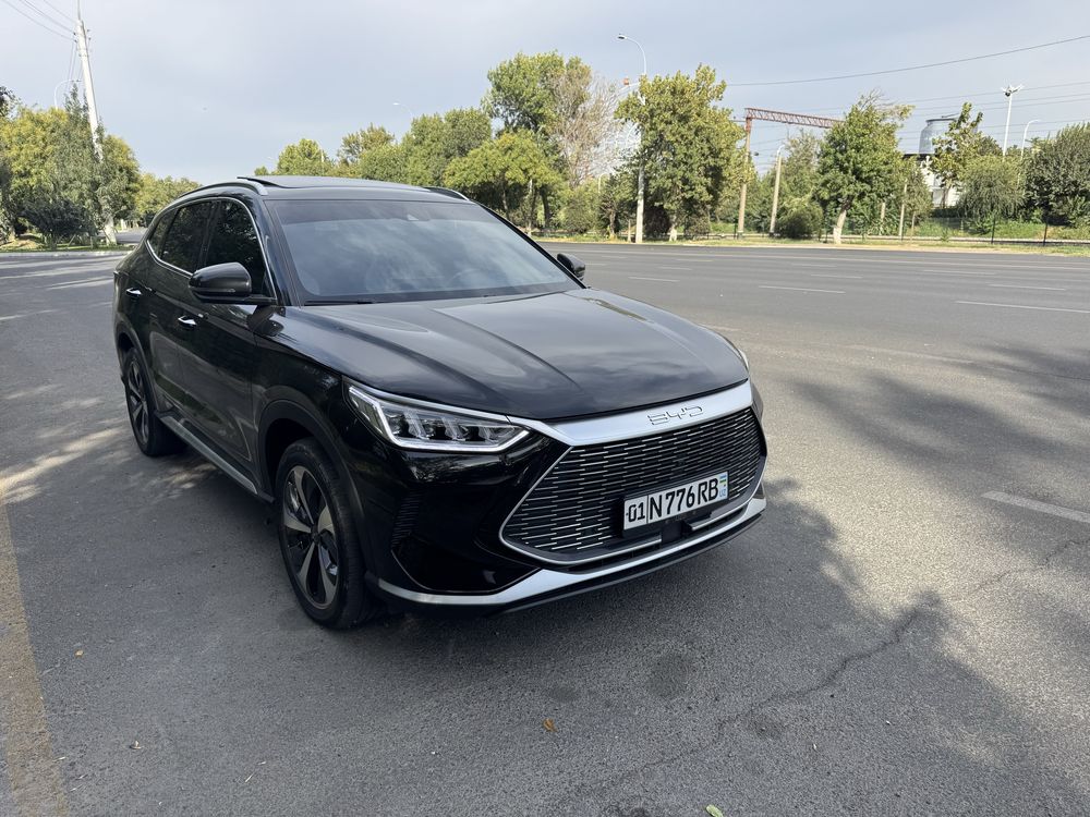Автомобил BYD GIBRID