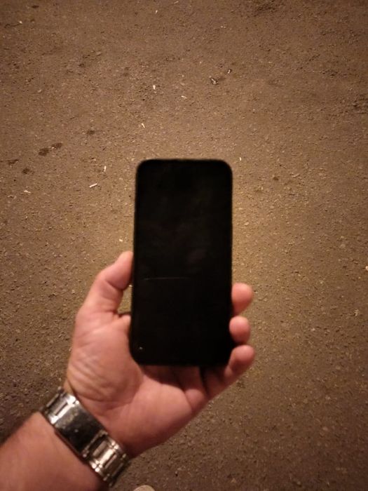 Обменяю 15 про на модель выше с моей доплатой