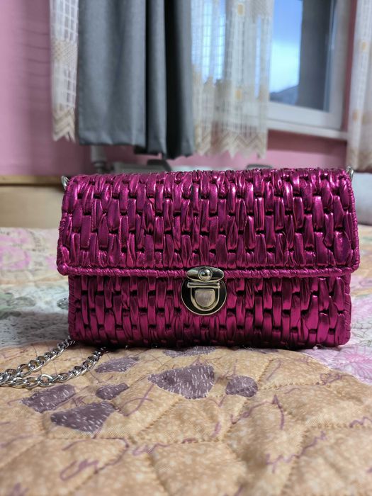 Дамска чанта за събития