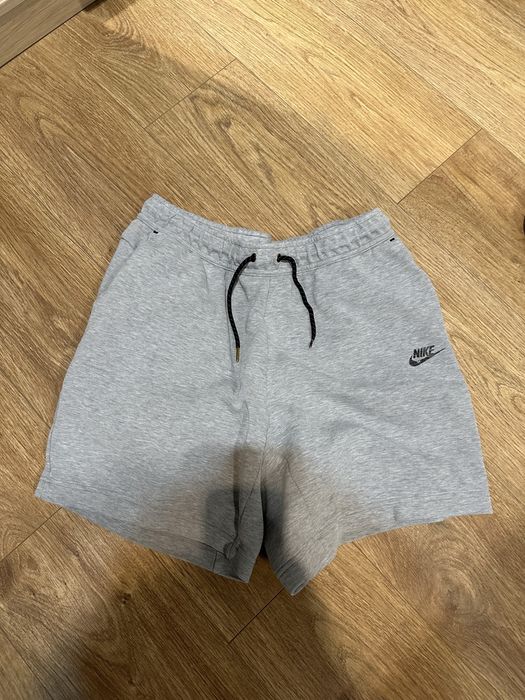 Nike Tech Fleece къси панталони