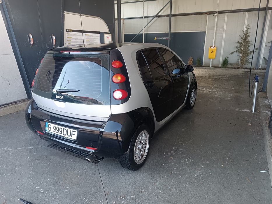 Vând Smart forfour