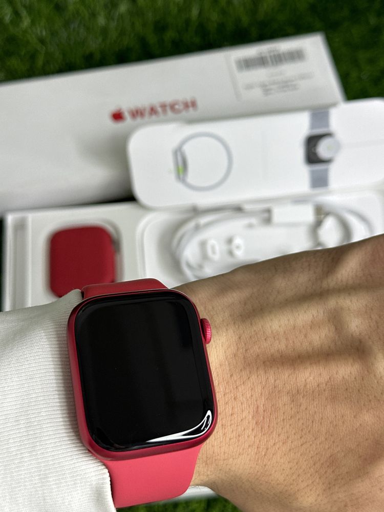 Часы Apple Watch 9 45mm Red. Выгодно купите в Актив Ломбард