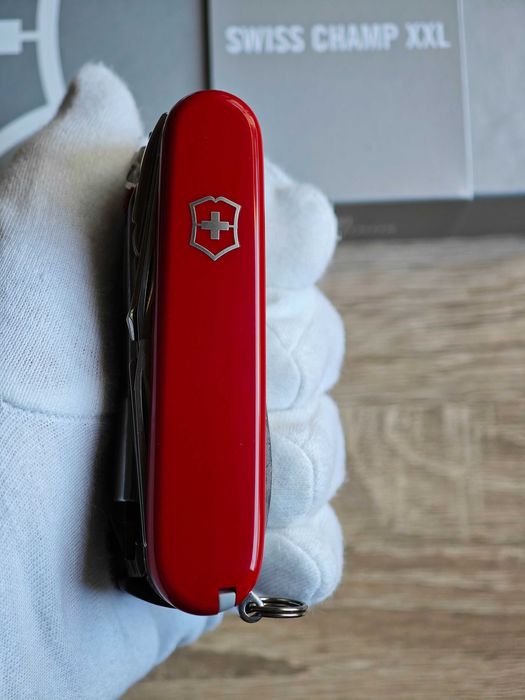 Victorinox Swiss Champ XXL нож