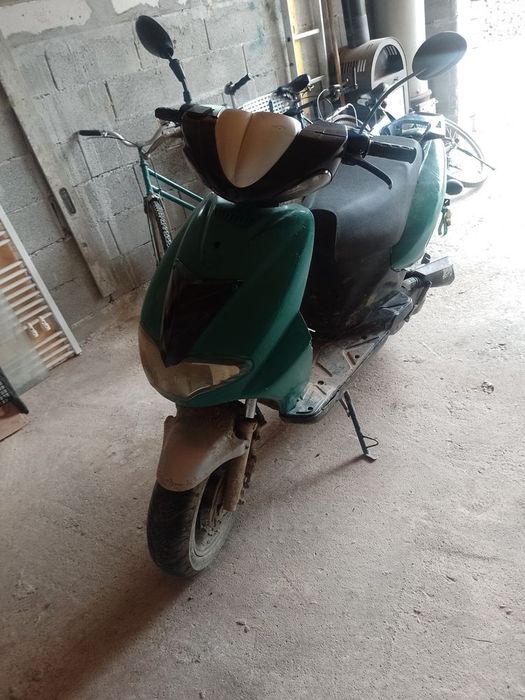Vând scuter 49 cc