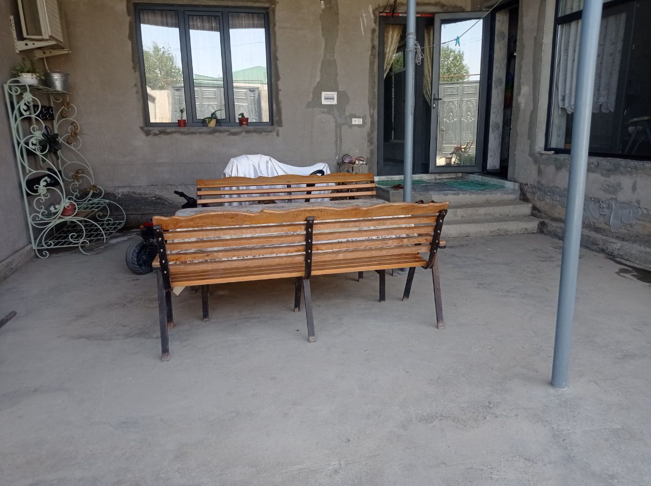 Yengi qurilgan uy narxi kelishiladi