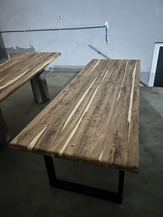 Masa cu blat din lemn masiv