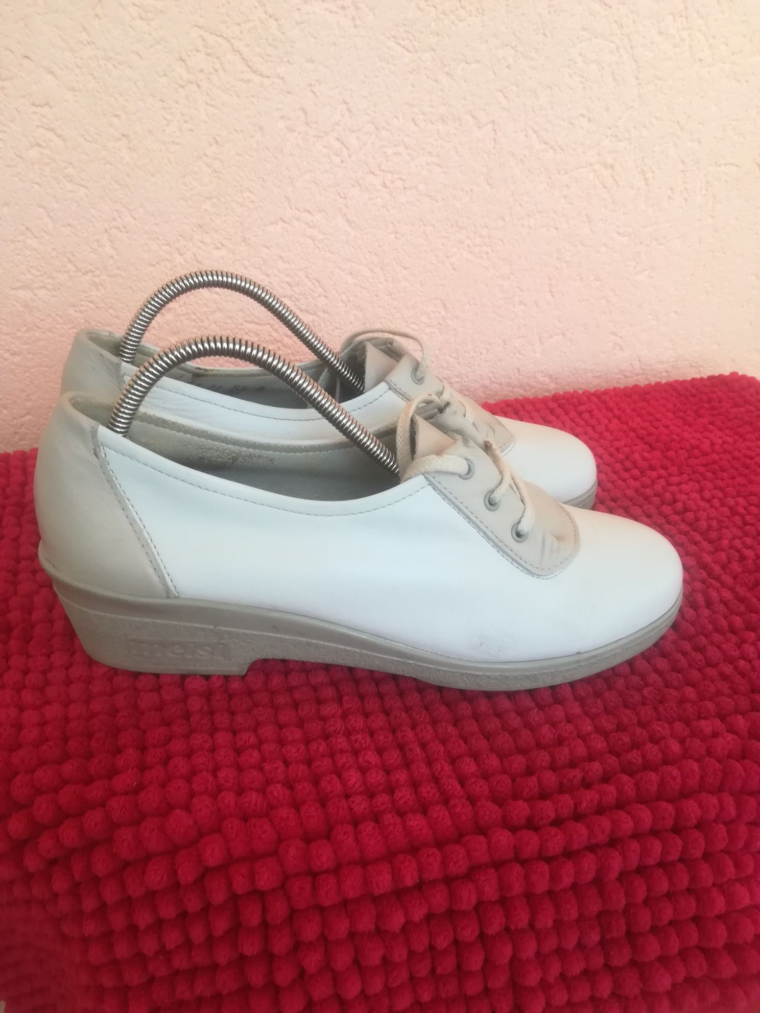 Pantofi piele nr 38,5 dama Meisi