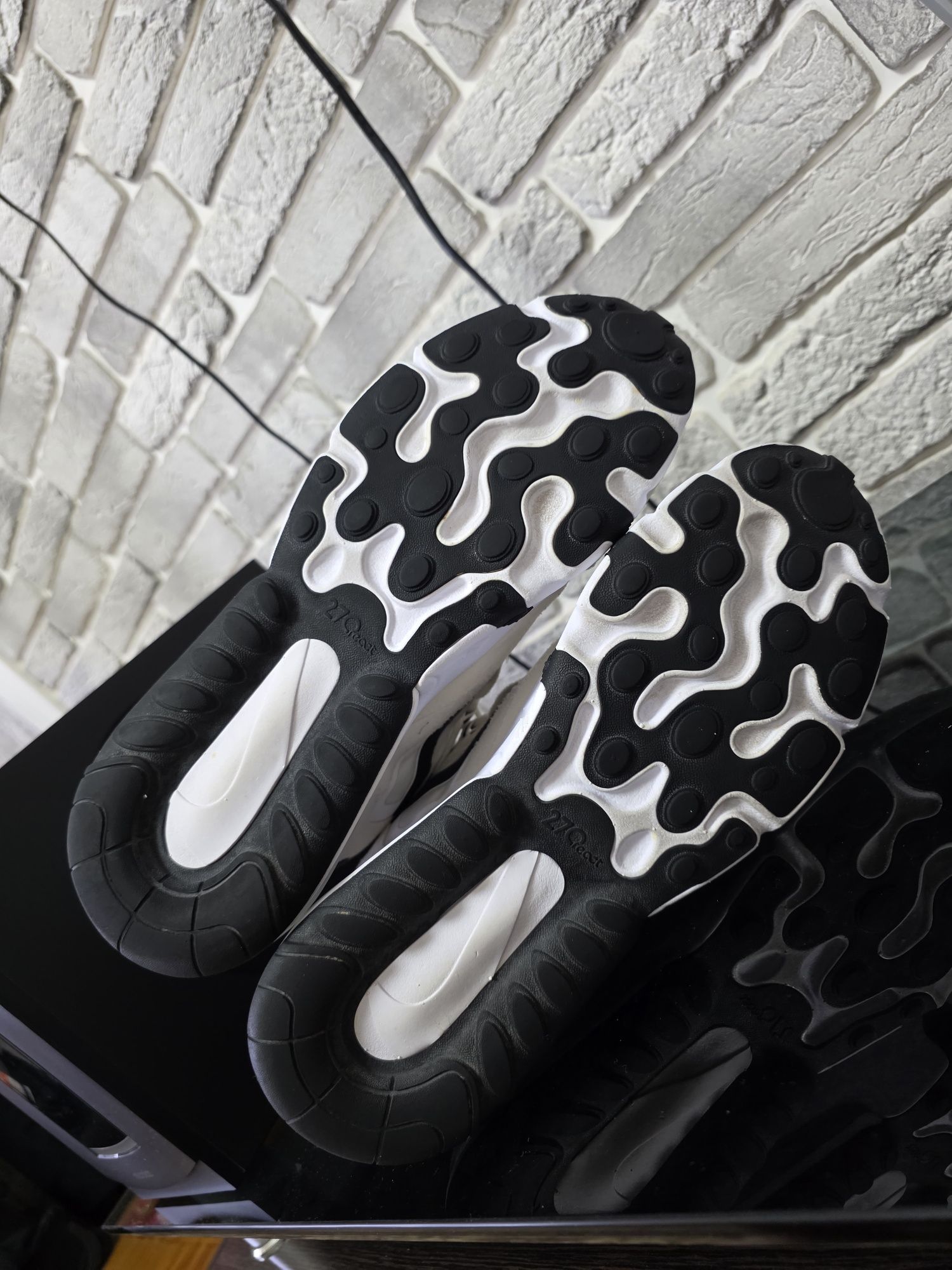Оригинальные кроссы Nike