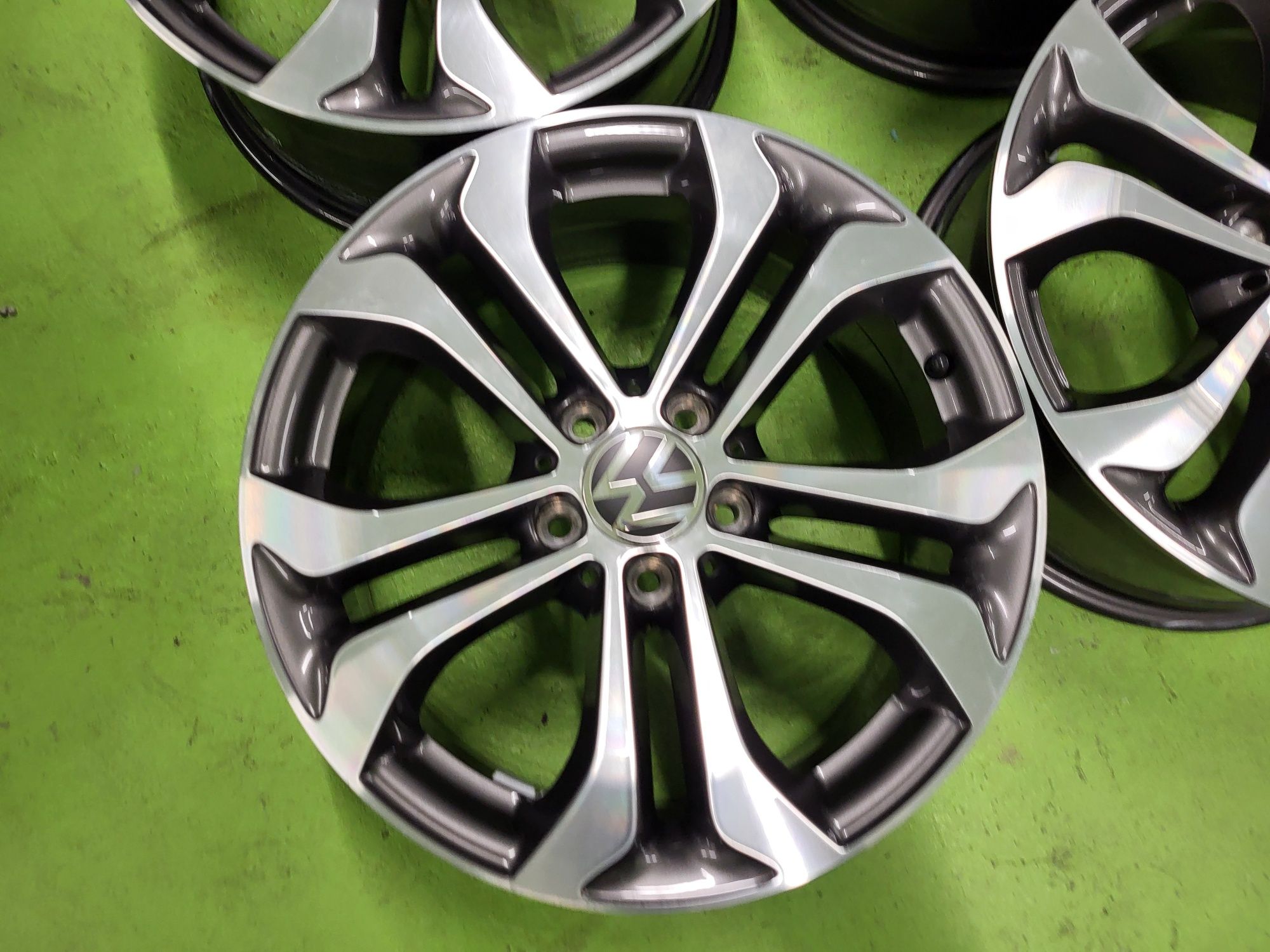 17 5x112 Vw Passat Tiguan touran Caddy golf 5х112