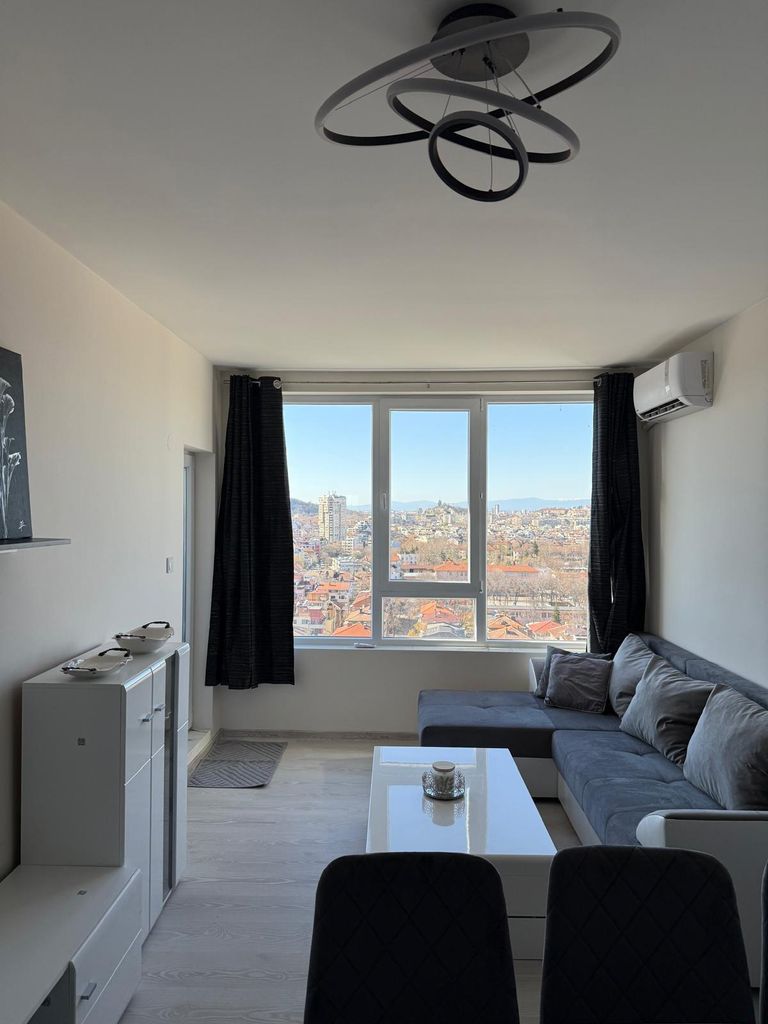 Дава се под наем Тристаен апартамент в Пловдив, Съдийски - 80 кв.м за 1020 € - Снимка #1