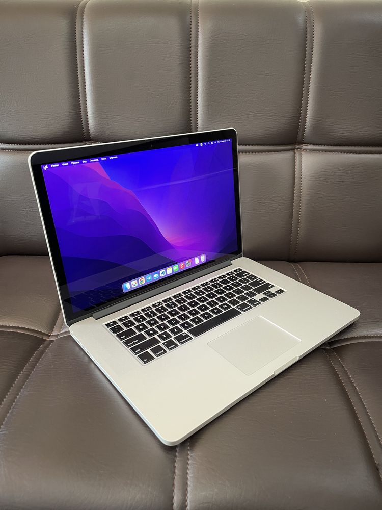 Macbook Pro 15inch в отличном состоянии!