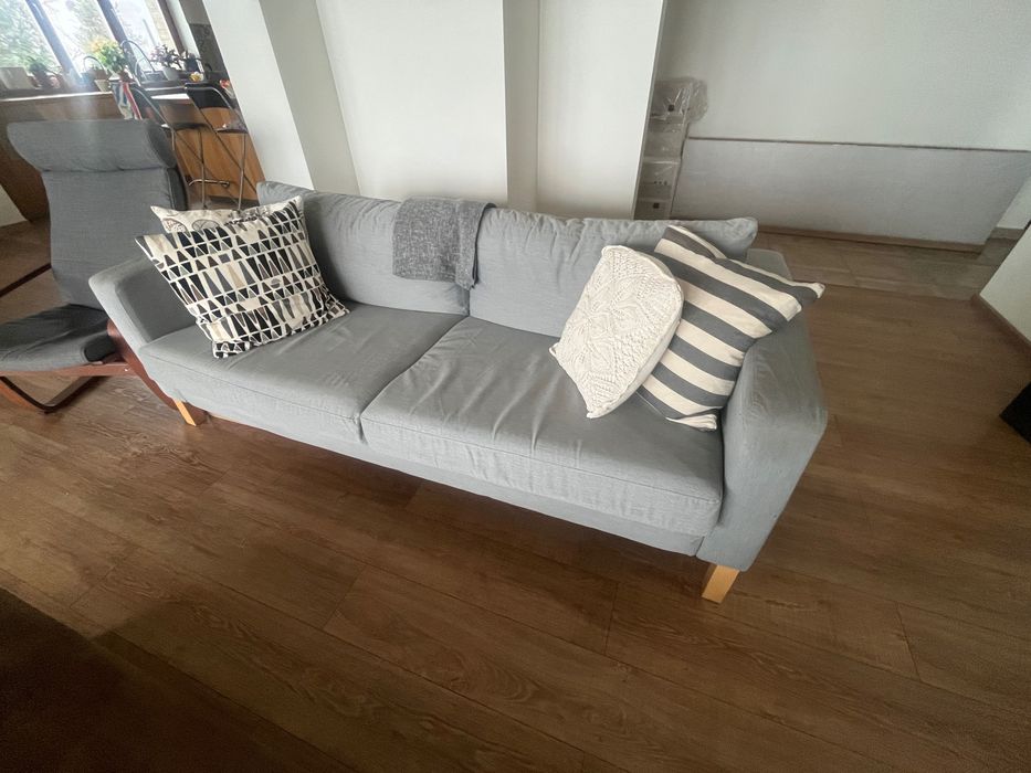 2 canapele ikea 375 lei pe buc pret negociabil (plus huse rezerva )