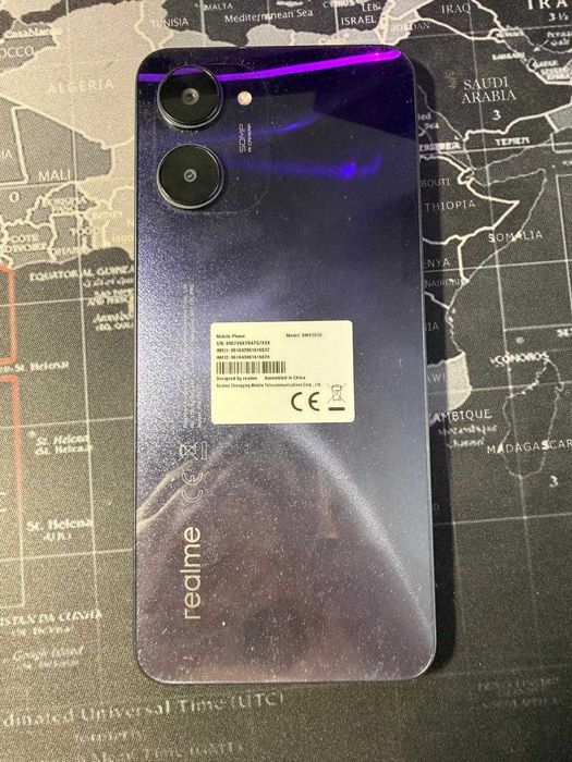 Realme 10 / 128GB Stocare / 8 + 8 GB RAM