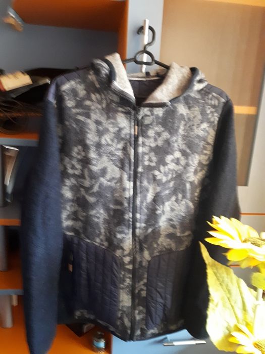 Вълнено дамско яке-като ново