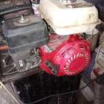 Vând motor Honda r
