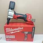 ПРОМОЦИЯ.Акумулаторна нитачка Milwaukee M12BPRT-0