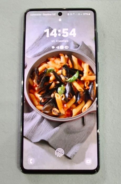 Самсунг А73 8.256