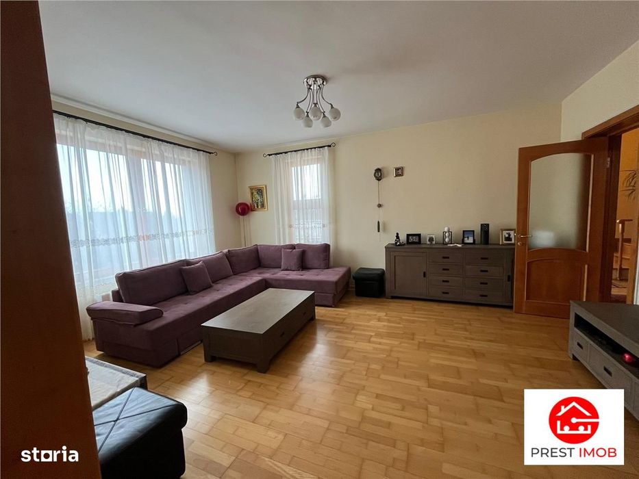 De vanzareinchiriat casa tip dulex in zona Platoul Cornesti