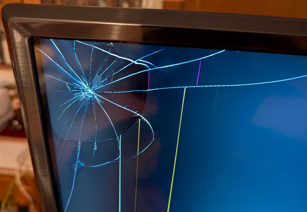 Vand televizor Smart LG 43UM7500PLA display spart