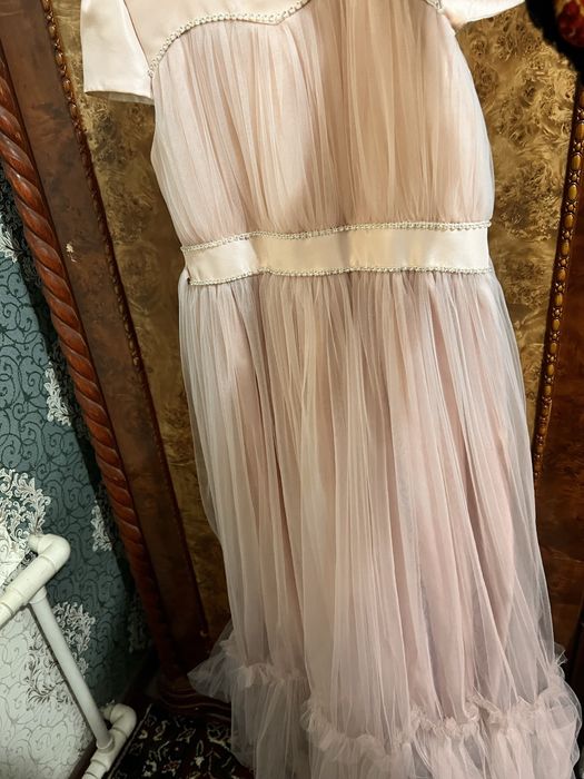 12-13 yoshli qizlar uchun oqshom koylagi