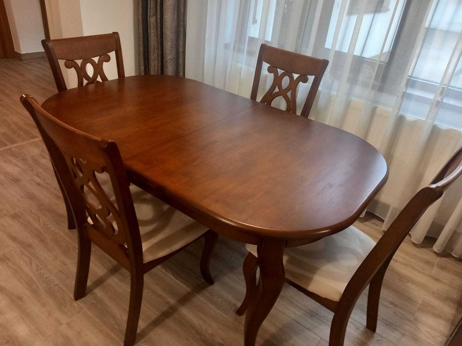Masă extensibilă lemn masiv vintage+4 scaune tapițate stare impecabilă