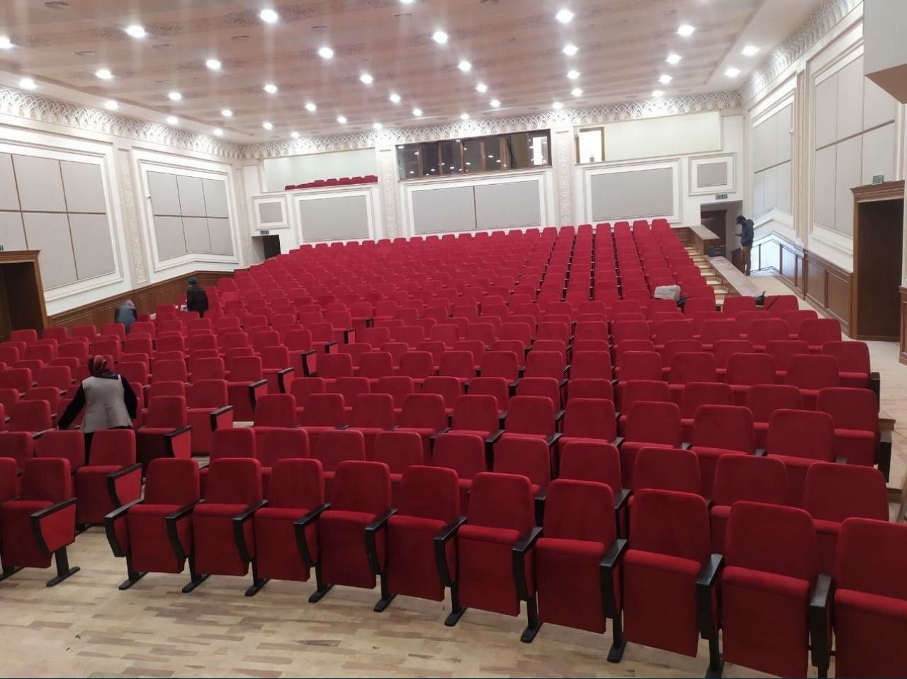 Кресло театральный оптом цена