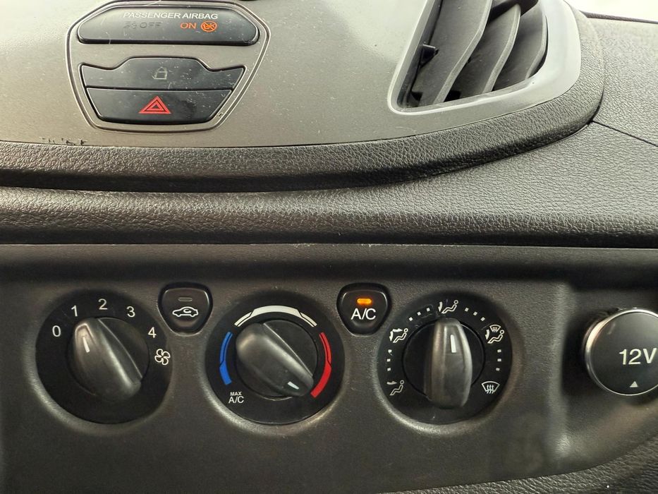 Ford transit 8+1 Locuri an 2016