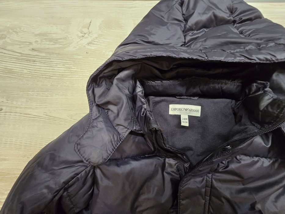 Оригинално яке Emporio Armani 
Размер 92 за момче
Ново слага