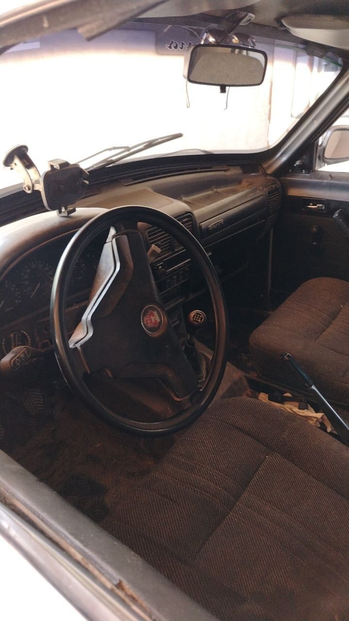 Volga 3102  22.million so'mga