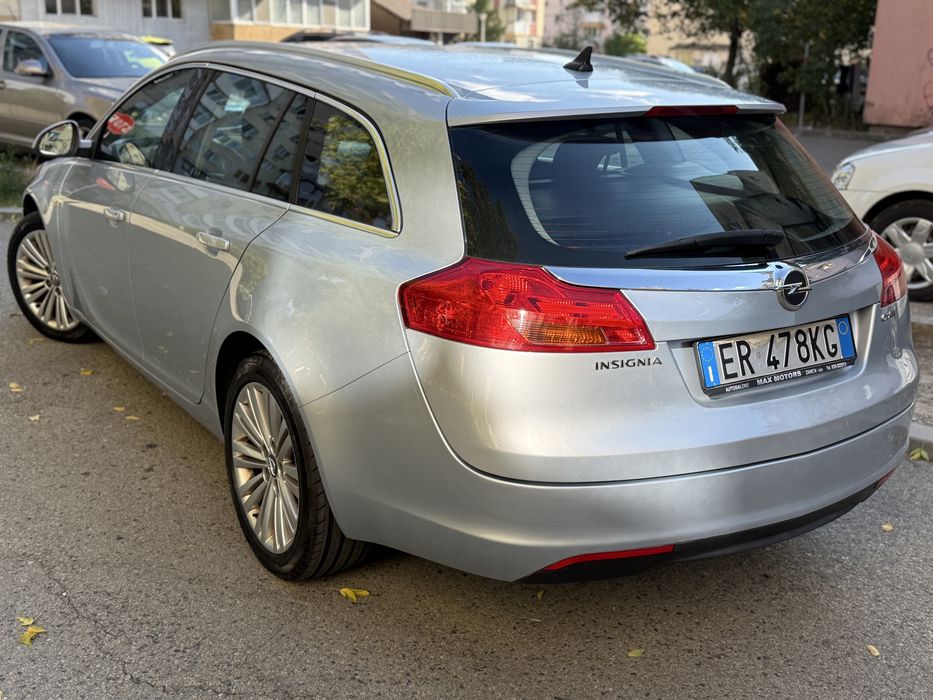 Opel Insignia 2013 , 2.0D automat