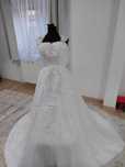 Rochie mireasa noua