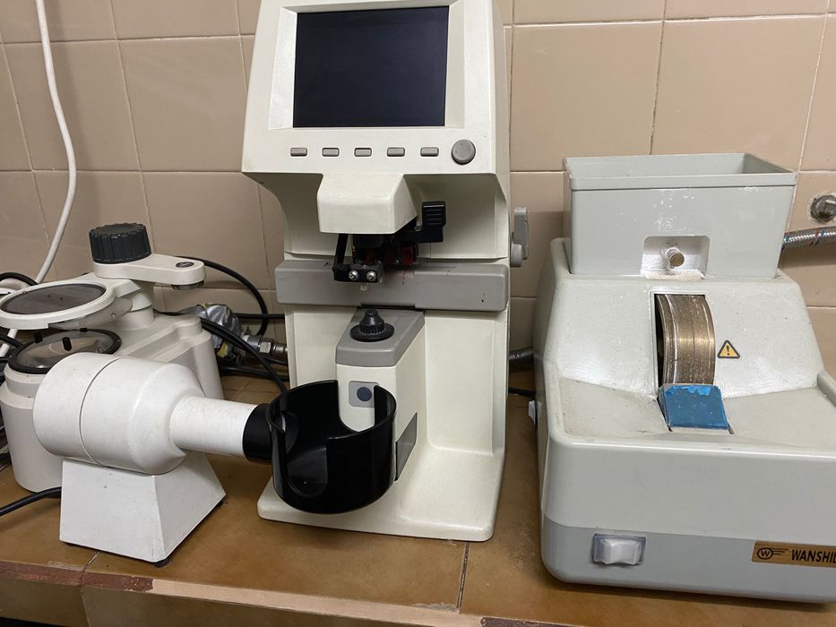 Оборудване и обзавеждане за оптика