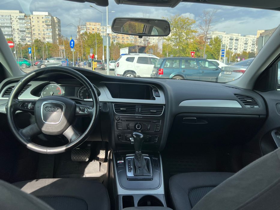 Vând sau schimb Audi A4 B8 2.0 TDI Automată