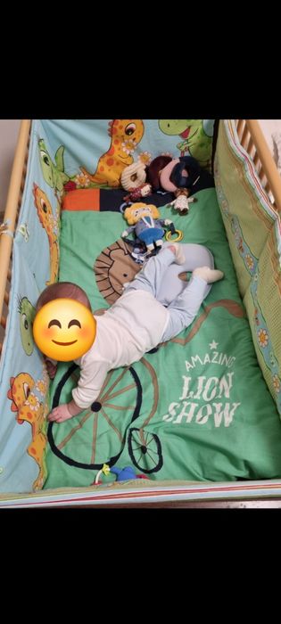 Vând pătuț bebe în stare buna cu saltea, protecții laterale, lenjerii