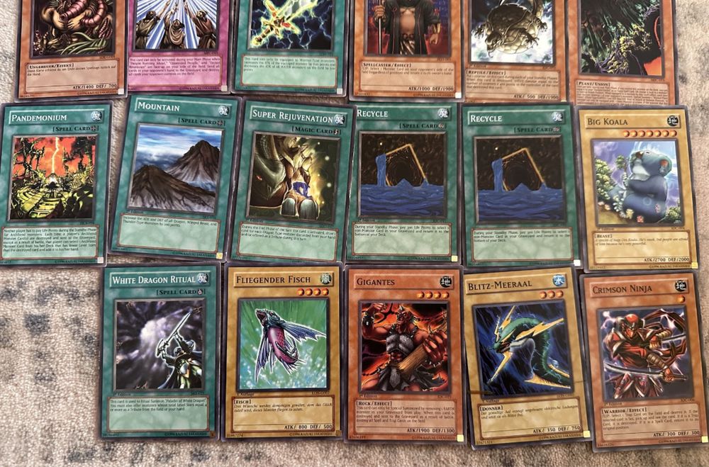 Carti cartonase konami pokemon de colectie