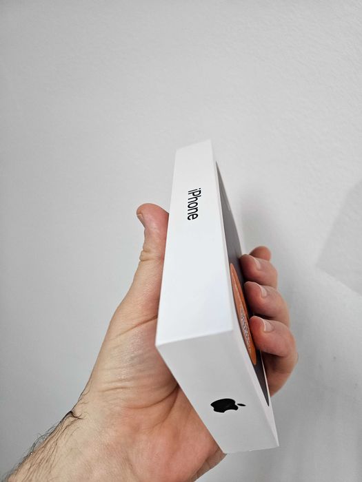 iPhone 16, 128 gb, neverlock, sigilat la cutie, Garantie.