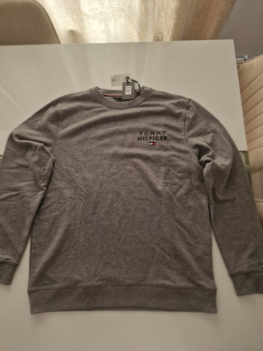 Imbracaminte Tommy Hilfiger originala