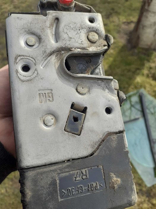 Broasca portiera spate dreapta opel astra