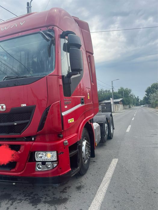Dezmembrez iveco stralis  500