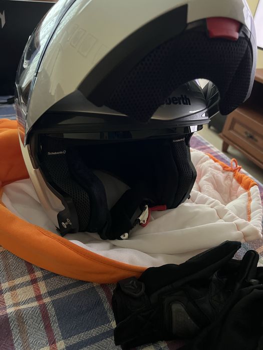 Мото каска Schuberth c3