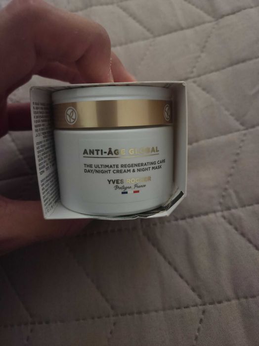 Produse de ingrijire fața Anti-Age Global Yves Rocher