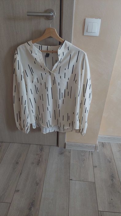 Есенни блузи, размер l/xl, цена 9 лв.