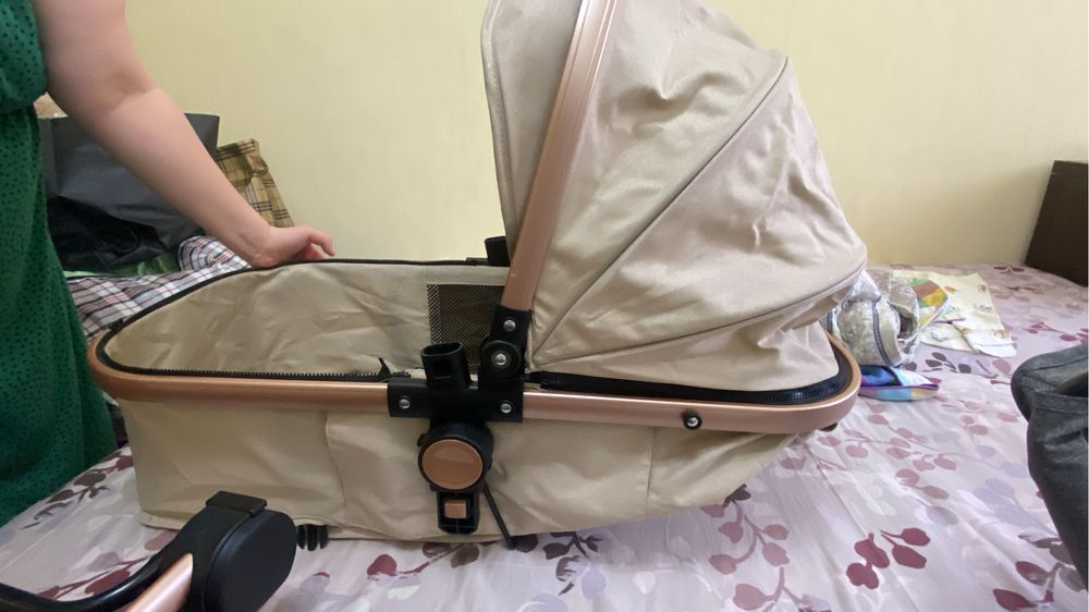 Продаю коляску б/у