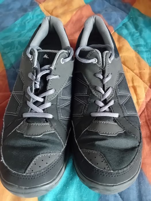 ¥ adidași quechua marime 43 în stare perfecta