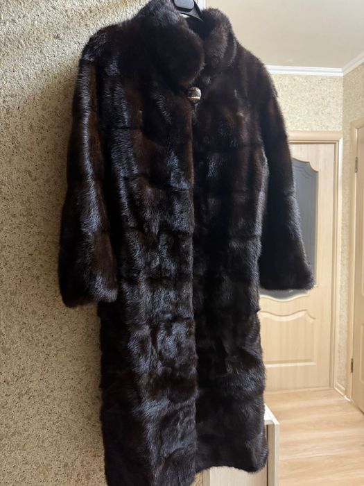 Продам норковую шубу