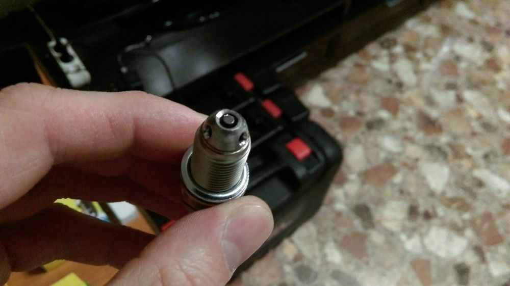 Свечи зажигания Газ/Бензин PLAZMOFOR форкамерные  свечи