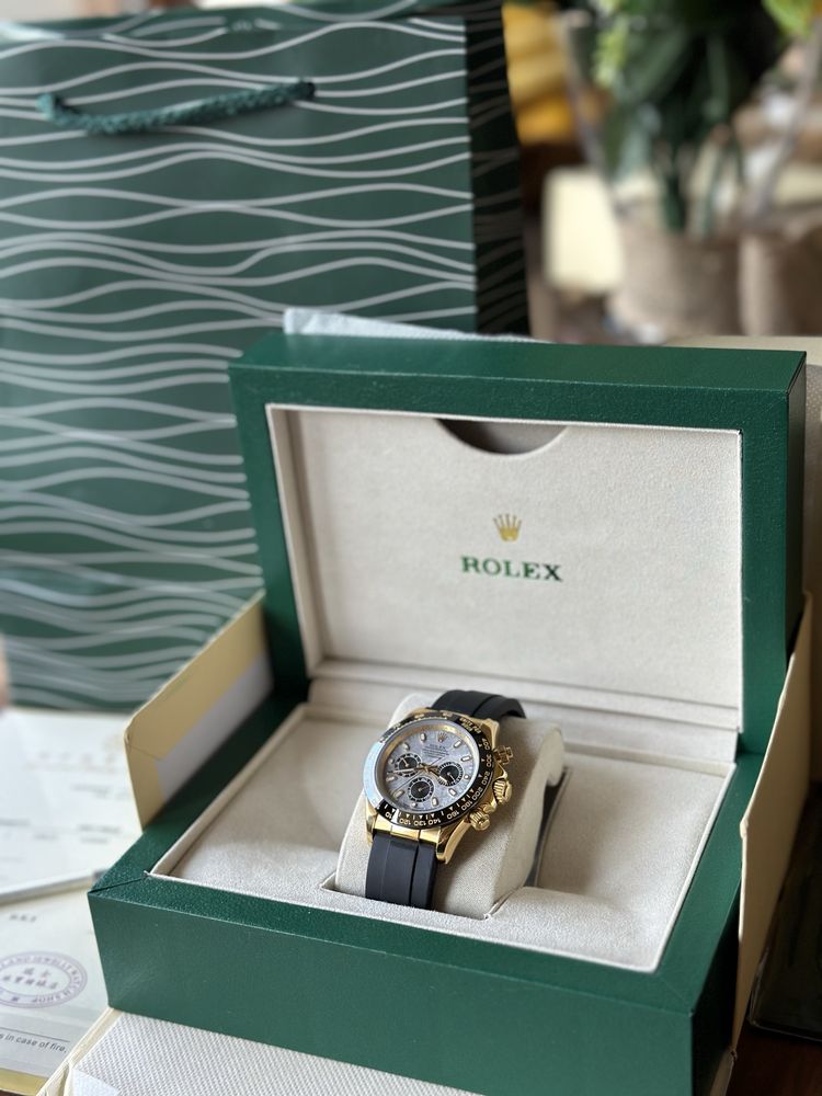 Rolex Daytona Cosmograph “Meteorite” Gold Rubber Strap 40 mm